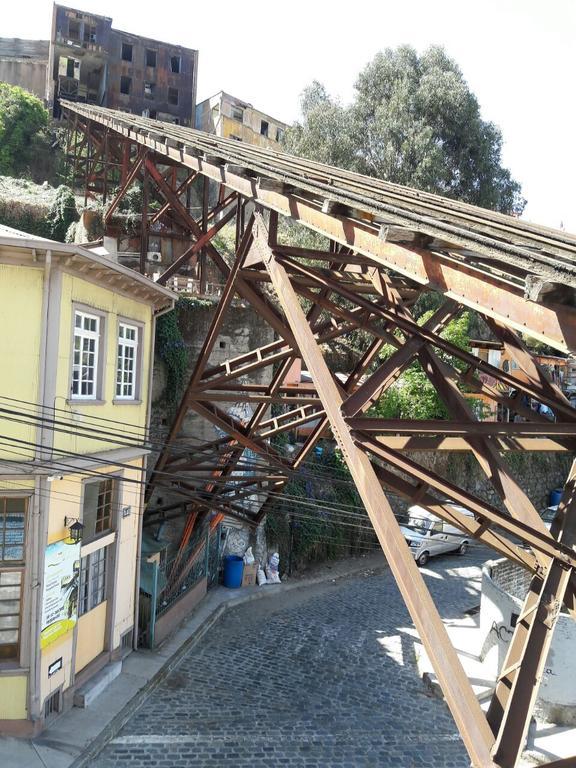 Hostal Recuerdos De Familia Valparaíso Exteriör bild